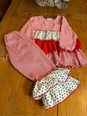 Three Sisters Girls Size 4 Christmas Ruffle Tunic Pants Set Red Green Striped
